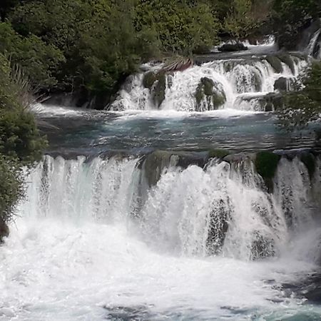 Kuce Za Odmor Brkic Apartment Lozovac Luaran gambar