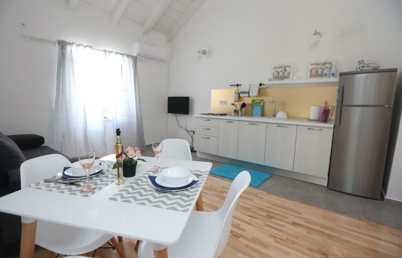 Kuce Za Odmor Brkic Apartment Lozovac Luaran gambar