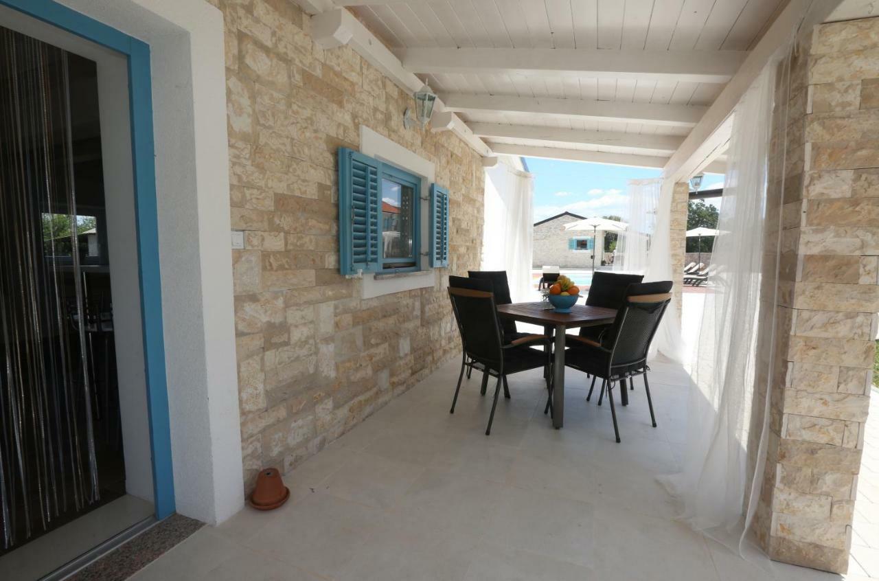 Kuce Za Odmor Brkic Apartment Lozovac Luaran gambar