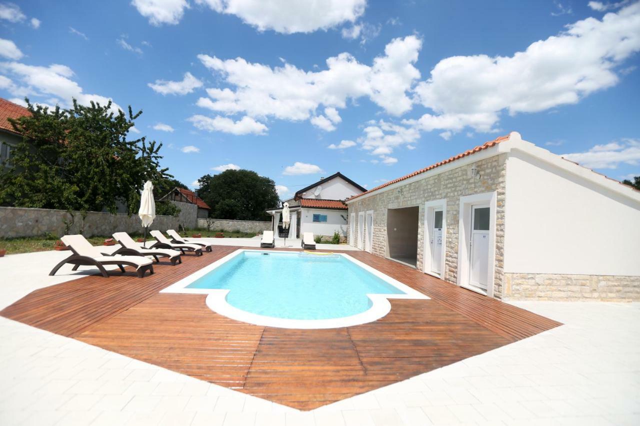 Kuce Za Odmor Brkic Apartment Lozovac Luaran gambar