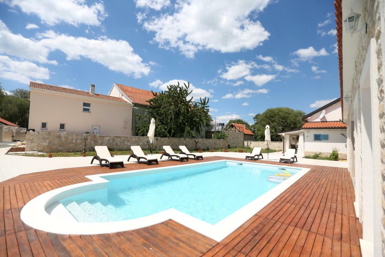Kuce Za Odmor Brkic Apartment Lozovac Luaran gambar