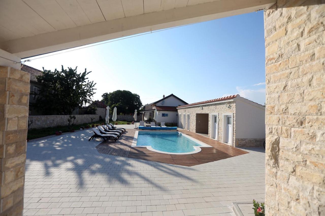 Kuce Za Odmor Brkic Apartment Lozovac Luaran gambar
